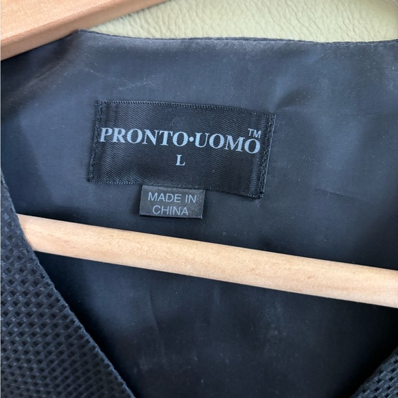 Men’s Tuxedo Bundle - Matching Black Vest, Bow Tie, Regular Tie & Suspenders - Picture 3 of 6